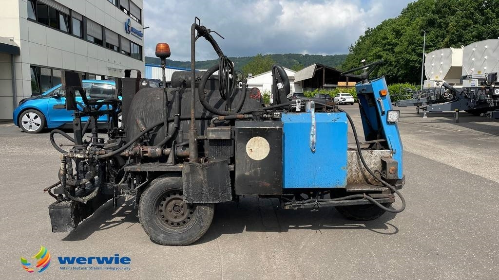 Weiro TM804SH - Asphalt distributor: picture 2 Weiro TM804SH - Asphalt distributor: picture 2