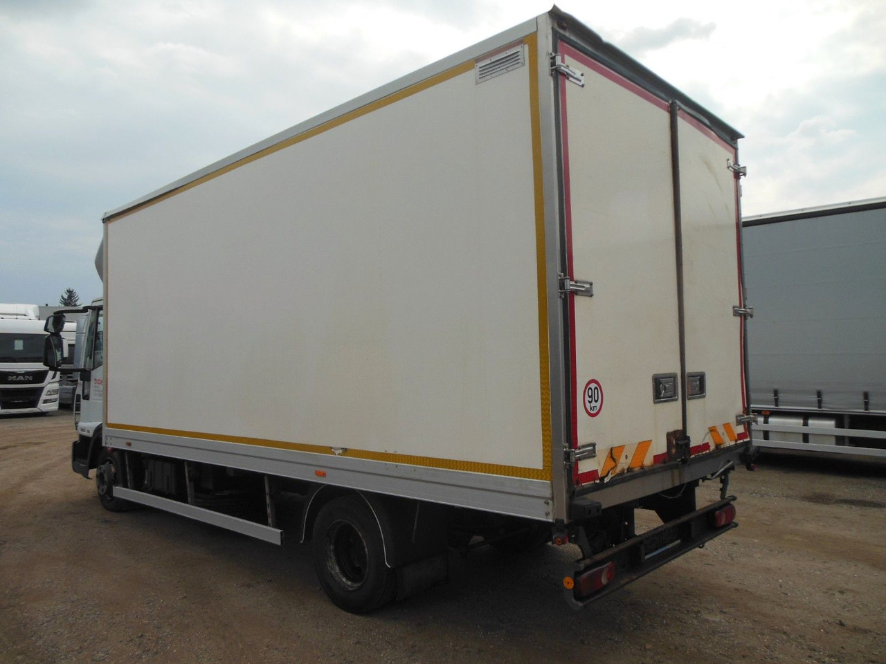 Iveco EUROCARGO 75E14 - Box van: picture 4 Iveco EUROCARGO 75E14 - Box van: picture 4