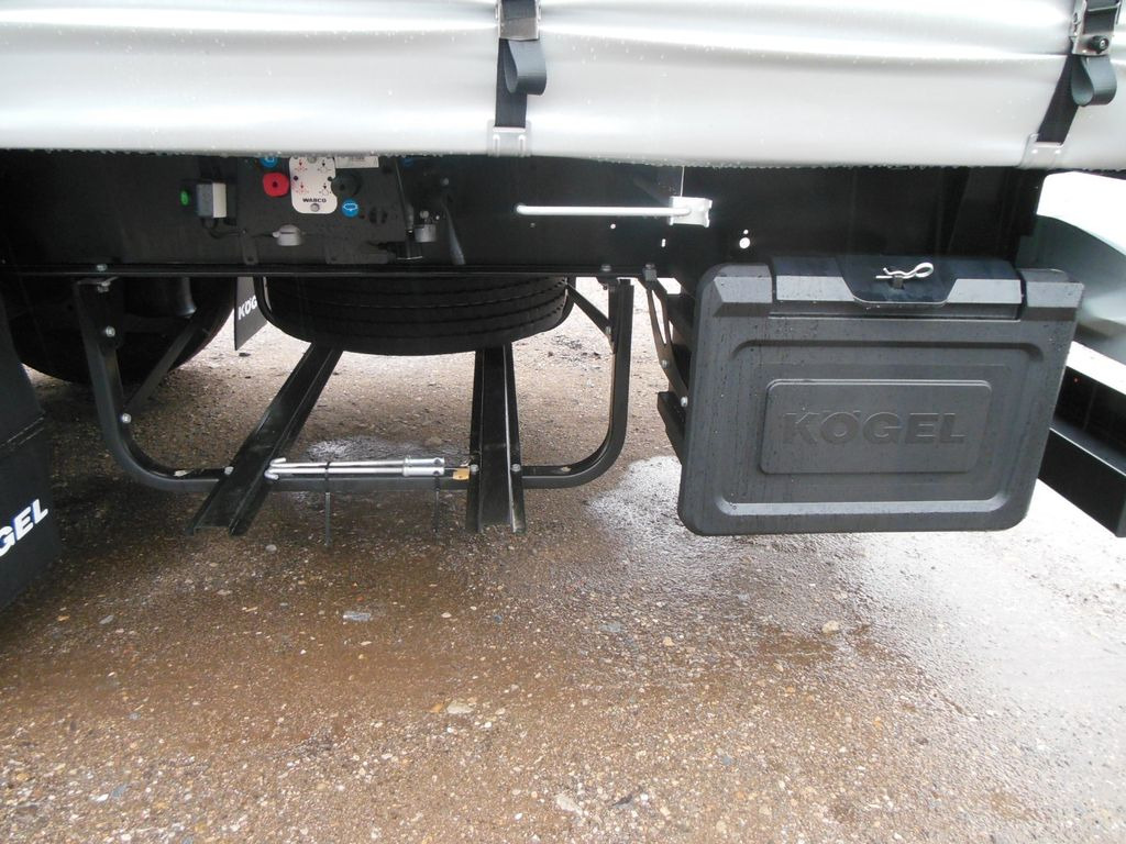 Curtainsider semi-trailer Kögel SN 24, LIFT ACHSE, SAF, AM LAGER - SOFORT: picture 9 Curtainsider semi-trailer Kögel SN 24, LIFT ACHSE, SAF, AM LAGER - SOFORT: picture 9