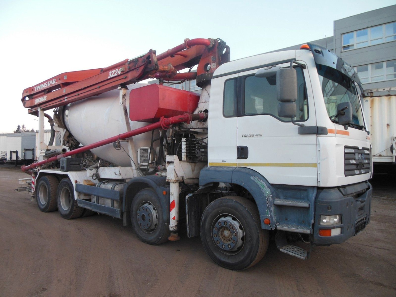 MAN TGA 35.410, 8X4, MIX + PUMPE 24M - Concrete pump truck: picture 2 MAN TGA 35.410, 8X4, MIX + PUMPE 24M - Concrete pump truck: picture 2