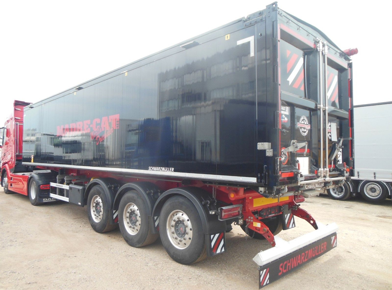 Schwarzmüller SK, 50M3, SAF, ALU FELGEN, WIE NEUE - Tipper semi-trailer: picture 4 Schwarzmüller SK, 50M3, SAF, ALU FELGEN, WIE NEUE - Tipper semi-trailer: picture 4