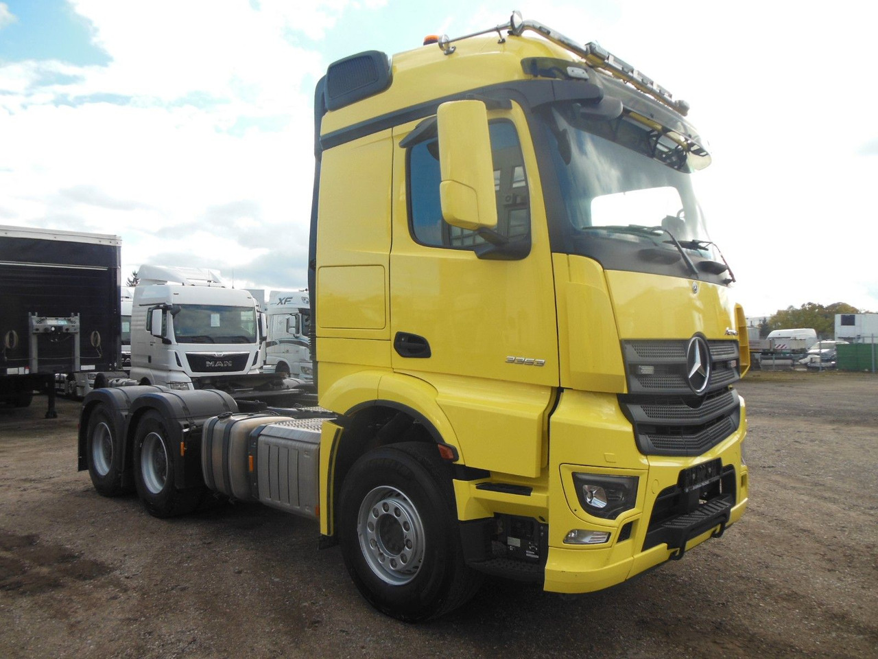 Mercedes-Benz ACTROS 3353, 6X4, 120.000 KG, TRK, 4 STÜCKS, - Tractor unit: picture 2 Mercedes-Benz ACTROS 3353, 6X4, 120.000 KG, TRK, 4 STÜCKS, - Tractor unit: picture 2