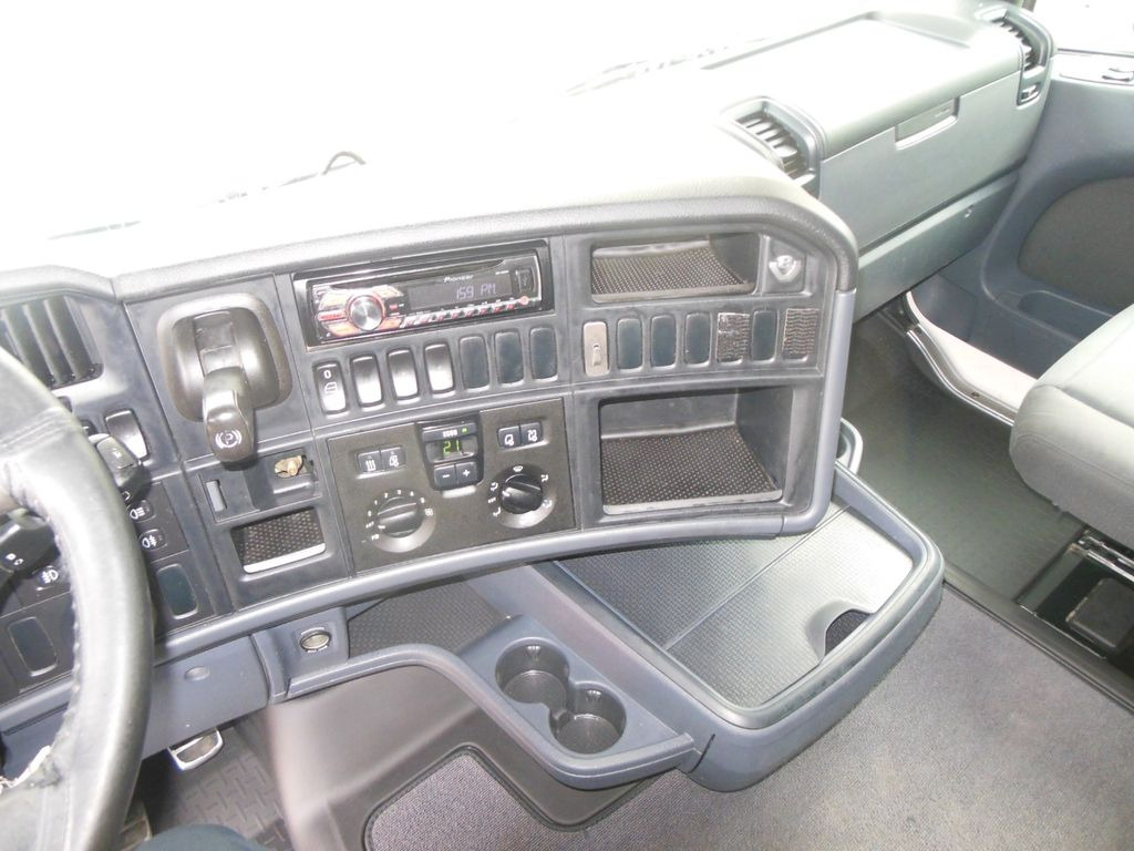 Tractor unit Scania R 520, V8, RETARDER: picture 19