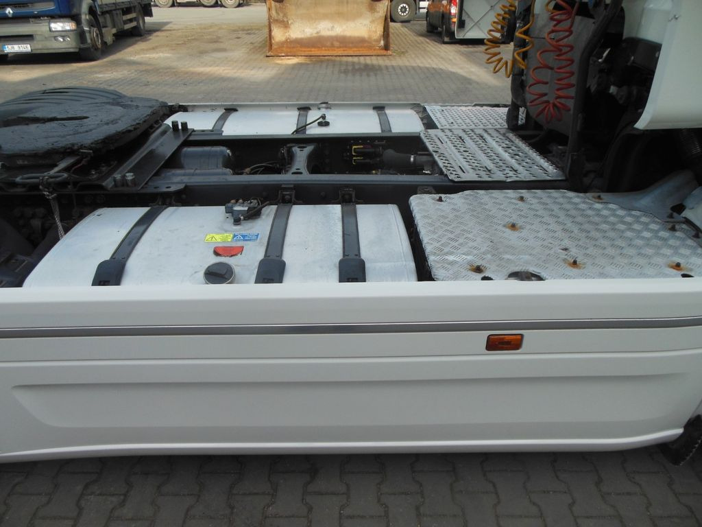 Tractor unit Scania R 520, V8, RETARDER: picture 9