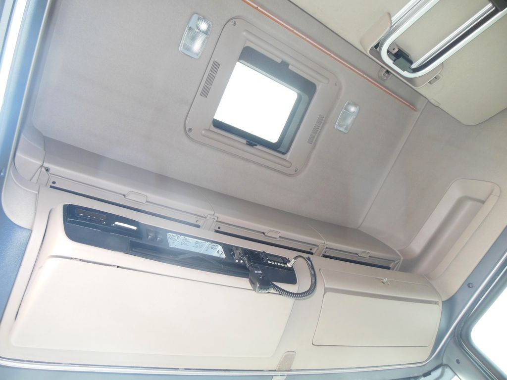 Tractor unit Scania R 520, V8, RETARDER: picture 11