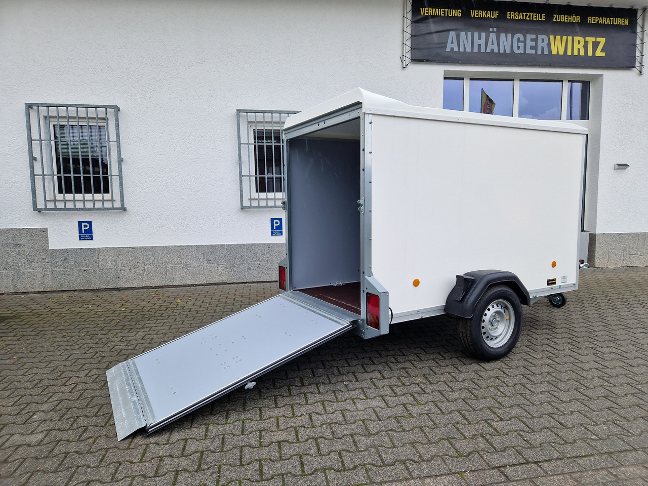 Closed box trailer Böckmann Koffer KT 2513/135 F 251x130x150cm weiß Heckrampe V Deichsel 1350kg: picture 11