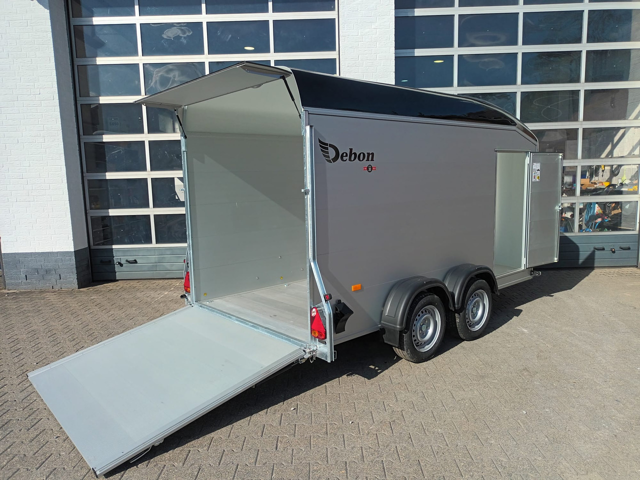 Cargo Roadster 700 375x180x200cm Alu Poly black Pullman 100km/H 2600kg Modell 2025 - Car trailer: picture 1 Cargo Roadster 700 375x180x200cm Alu Poly black Pullman 100km/H 2600kg Modell 2025 - Car trailer: picture 1