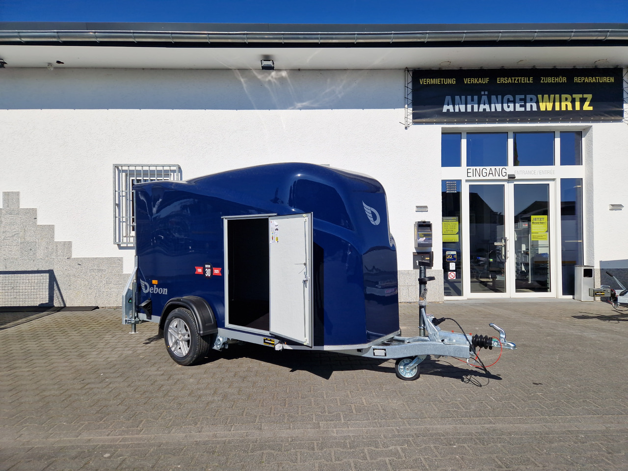 Debon Cargo 1300 300x152x168cm royal blau Seitentür Alufelgen Pullman 1300kg 100km/H Modell 2025 - Car trailer: picture 3 Debon Cargo 1300 300x152x168cm royal blau Seitentür Alufelgen Pullman 1300kg 100km/H Modell 2025 - Car trailer: picture 3