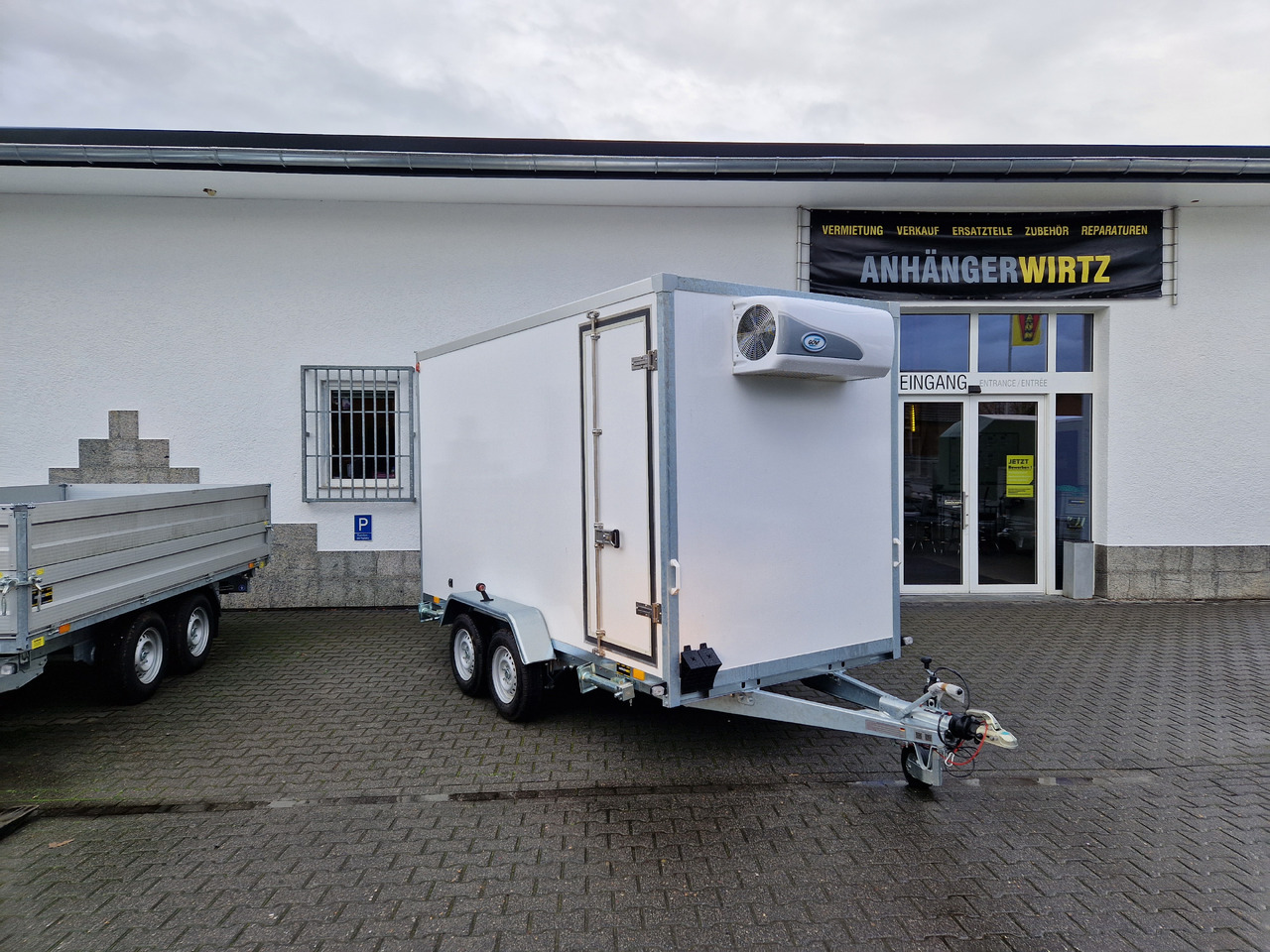 Kargo CoolBoxx FK2736HT 355x162x198cm Seitentür 230V +Kühler Govi Arktik 2000 100km/H 2700kg - Refrigerator trailer: picture 4 Kargo CoolBoxx FK2736HT 355x162x198cm Seitentür 230V +Kühler Govi Arktik 2000 100km/H 2700kg - Refrigerator trailer: picture 4