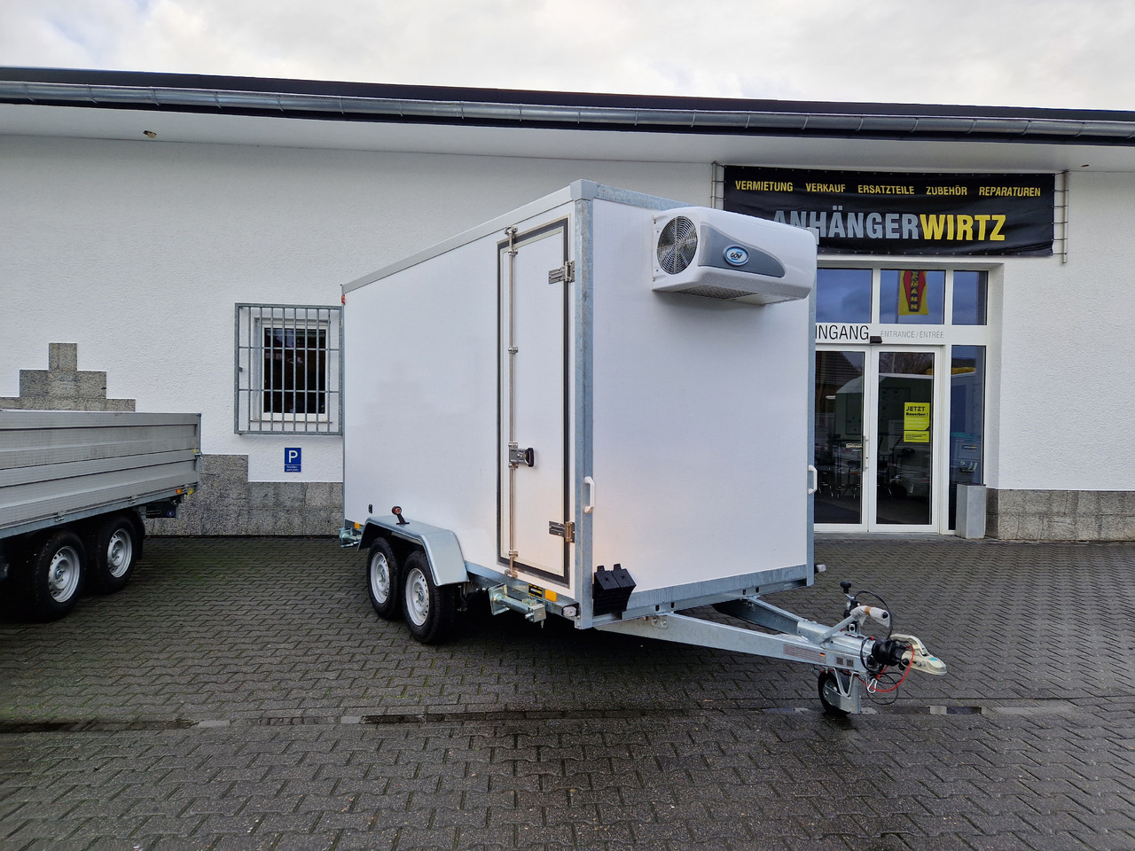 Kargo CoolBoxx FK2736HT 355x162x198cm Seitentür 230V +Kühler Govi Arktik 2000 100km/H 2700kg - Refrigerator trailer: picture 2 Kargo CoolBoxx FK2736HT 355x162x198cm Seitentür 230V +Kühler Govi Arktik 2000 100km/H 2700kg - Refrigerator trailer: picture 2