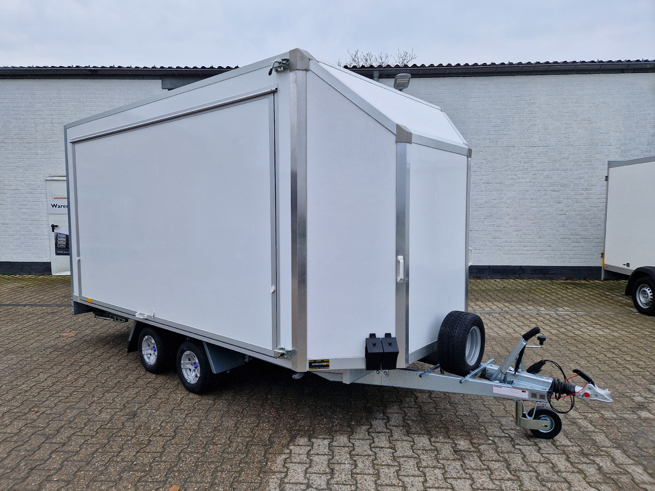 Vending trailer Koffer Hochlader FC2024HTL Messe 400x200x200cm aerodynamisch 10" Alufelgen (XL) 2000kg 100 km/H: picture 12