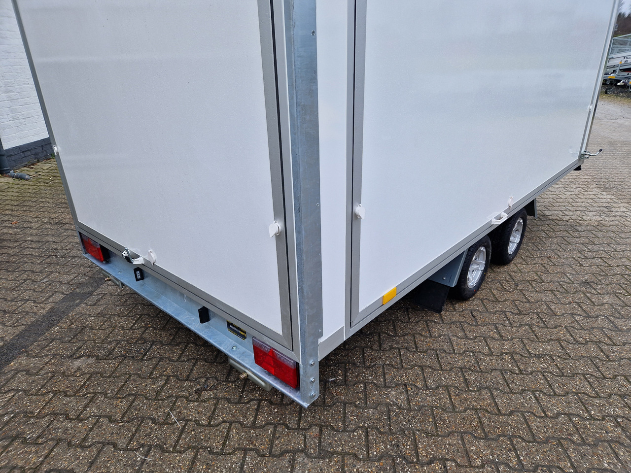 Vending trailer Koffer Hochlader FC2024HTL Messe 400x200x200cm aerodynamisch 10" Alufelgen (XL) 2000kg 100 km/H: picture 10