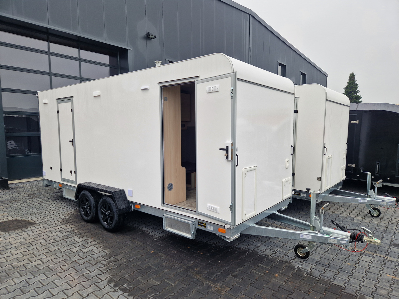 Koffer Sport Camp TFS 550.01 550x200x210cm Laderaum ST & Wohnabteil 2700kg - Caravan: picture 3 Koffer Sport Camp TFS 550.01 550x200x210cm Laderaum ST & Wohnabteil 2700kg - Caravan: picture 3