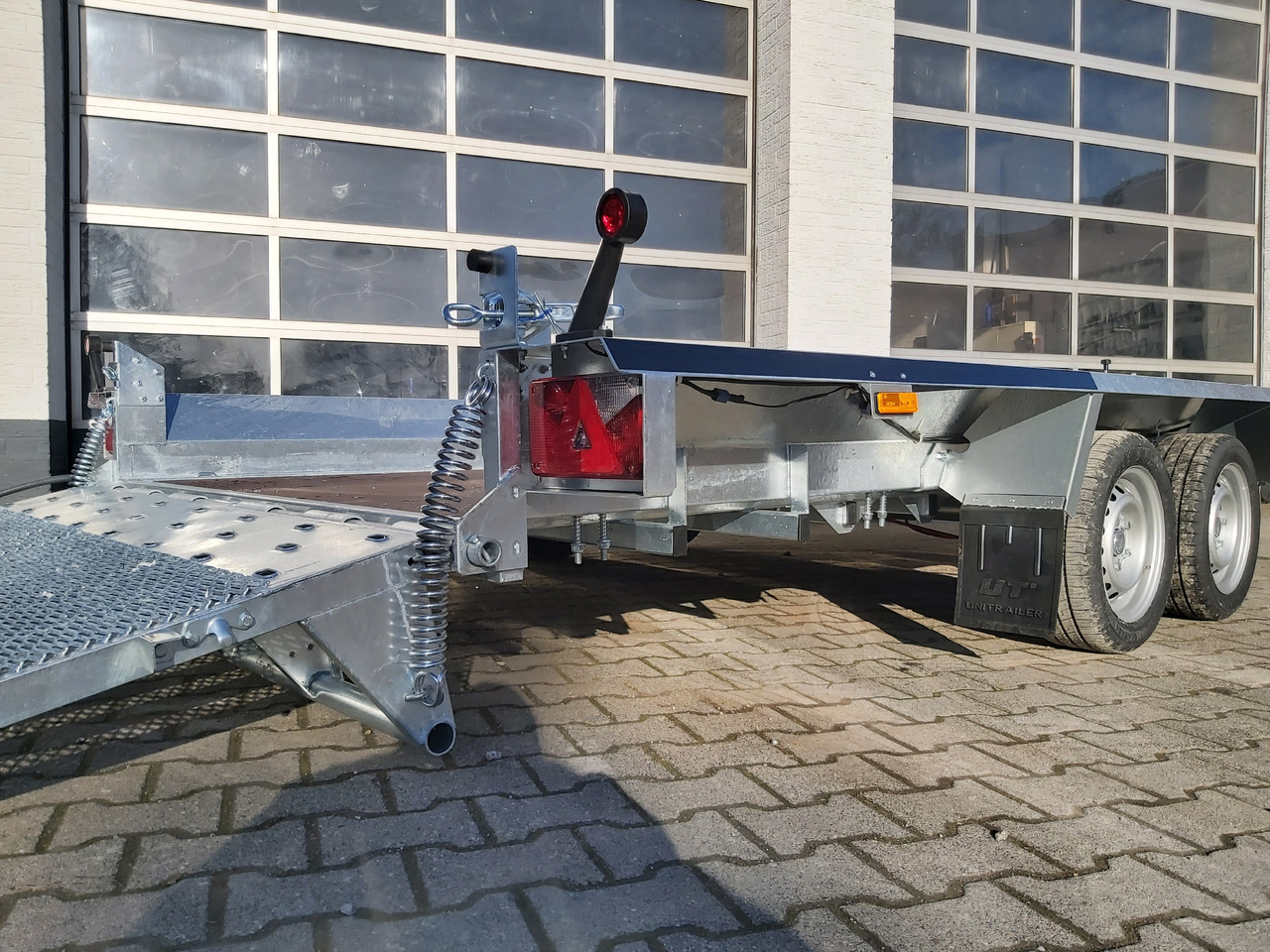 Maschinentransporter BUILDER L 3500 360x165x30cm Auffahrklappe Ablage (L) 3500kg Januar Aktion - Plant trailer: picture 5 Maschinentransporter BUILDER L 3500 360x165x30cm Auffahrklappe Ablage (L) 3500kg Januar Aktion - Plant trailer: picture 5