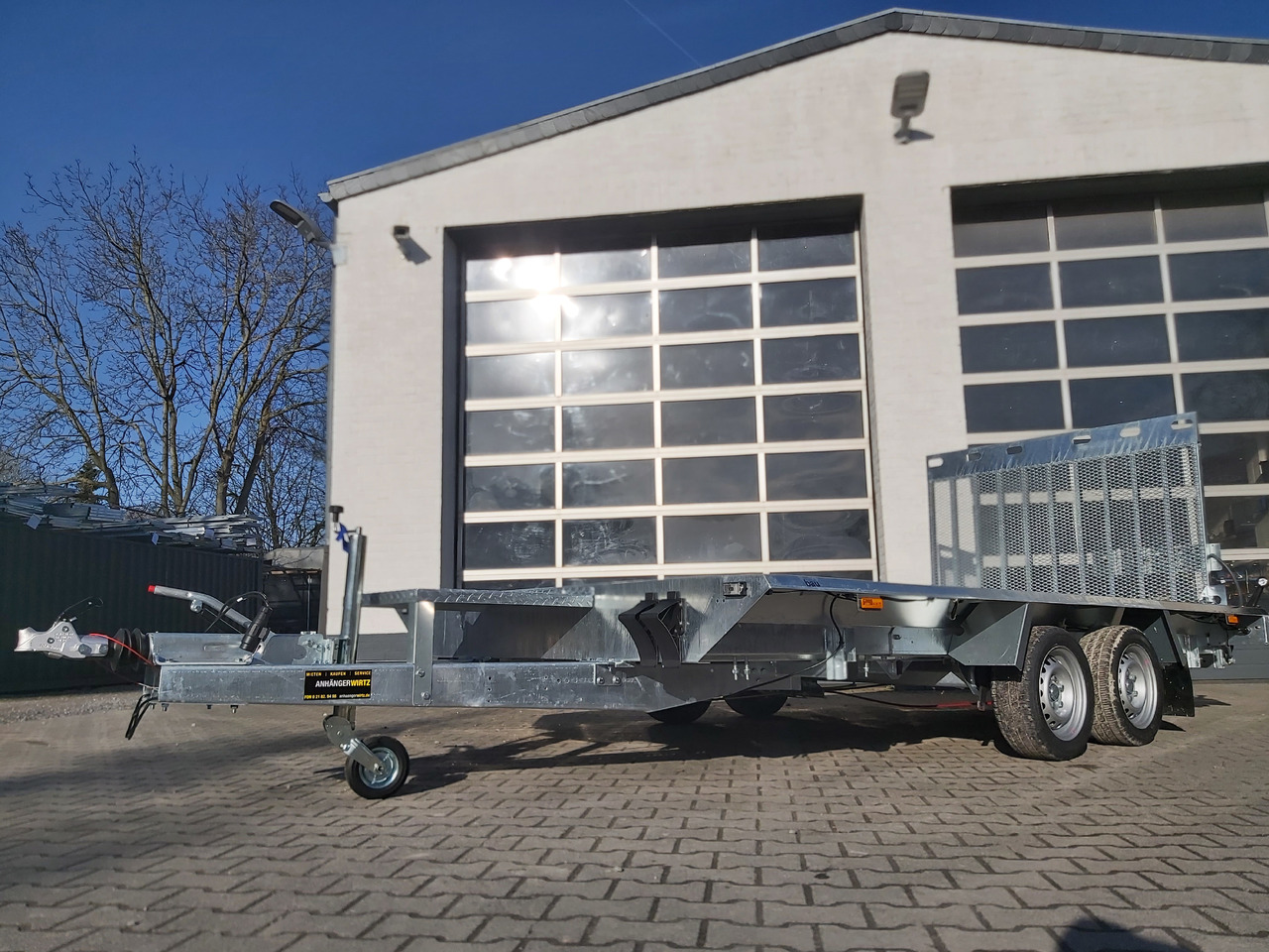Maschinentransporter BUILDER L 3500 360x165x30cm Auffahrklappe Ablage (L) 3500kg Januar Aktion - Plant trailer: picture 2 Maschinentransporter BUILDER L 3500 360x165x30cm Auffahrklappe Ablage (L) 3500kg Januar Aktion - Plant trailer: picture 2