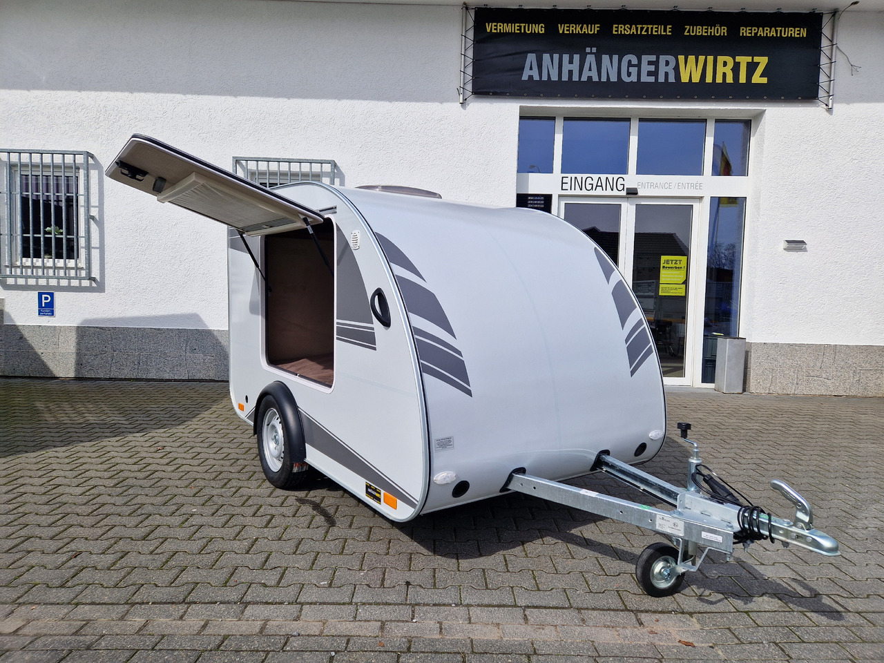 Mini Camper Mini Tommy TMC25 Basic 252x140x121cm 100 km/H 750kg ungebremst Januar AKTION - Caravan: picture 2 Mini Camper Mini Tommy TMC25 Basic 252x140x121cm 100 km/H 750kg ungebremst Januar AKTION - Caravan: picture 2