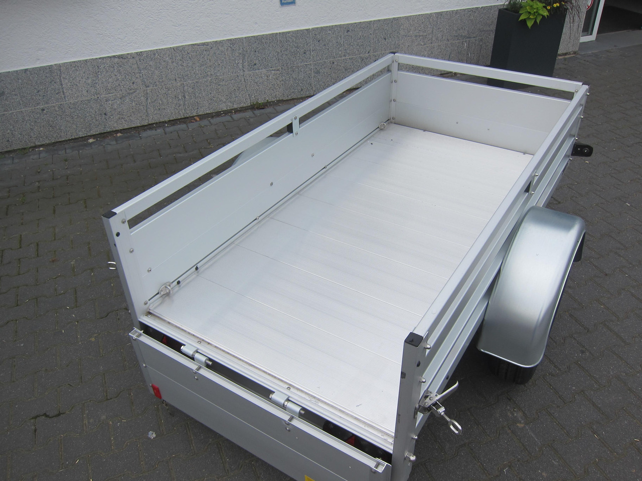 Car trailer PKW Anhänger Koch Aluline+ U2 205x105x40cm ALUBODEN (XS) 750kg 100 km/H: picture 6 Car trailer PKW Anhänger Koch Aluline+ U2 205x105x40cm ALUBODEN (XS) 750kg 100 km/H: picture 6