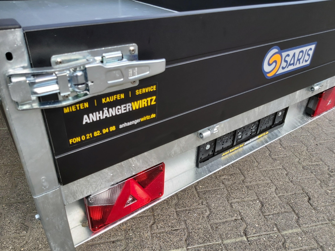 Saris Kipper K1 276 170 2700 2 276x170x30cm black Edition Handpumpe 13" 2700kg - Tipper trailer: picture 1 Saris Kipper K1 276 170 2700 2 276x170x30cm black Edition Handpumpe 13" 2700kg - Tipper trailer: picture 1