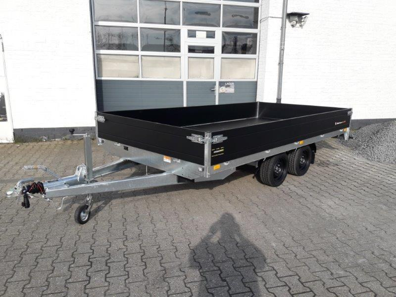 Saris PL406 204 2700 2 406x204x35cm black Edition LED Beleuchtung 13" ( XL) 2700kg Januar Aktion - Dropside/ Flatbed trailer: picture 1 Saris PL406 204 2700 2 406x204x35cm black Edition LED Beleuchtung 13" ( XL) 2700kg Januar Aktion - Dropside/ Flatbed trailer: picture 1