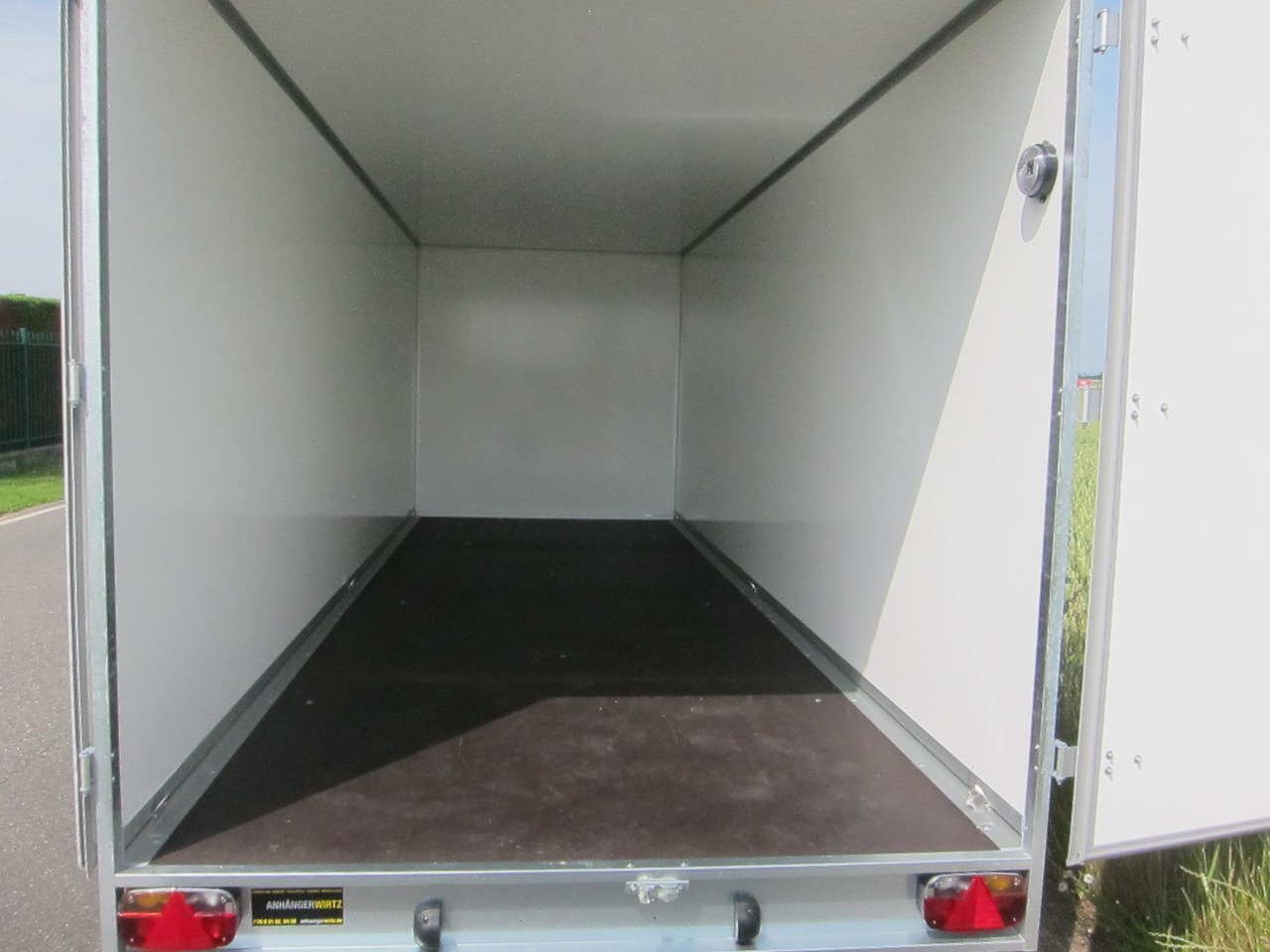 WM Meyer Kofferanhänger AZ 3560/200 S40 601x200x205cm Profiline 3000kg Aktion - Closed box trailer: picture 4 WM Meyer Kofferanhänger AZ 3560/200 S40 601x200x205cm Profiline 3000kg Aktion - Closed box trailer: picture 4