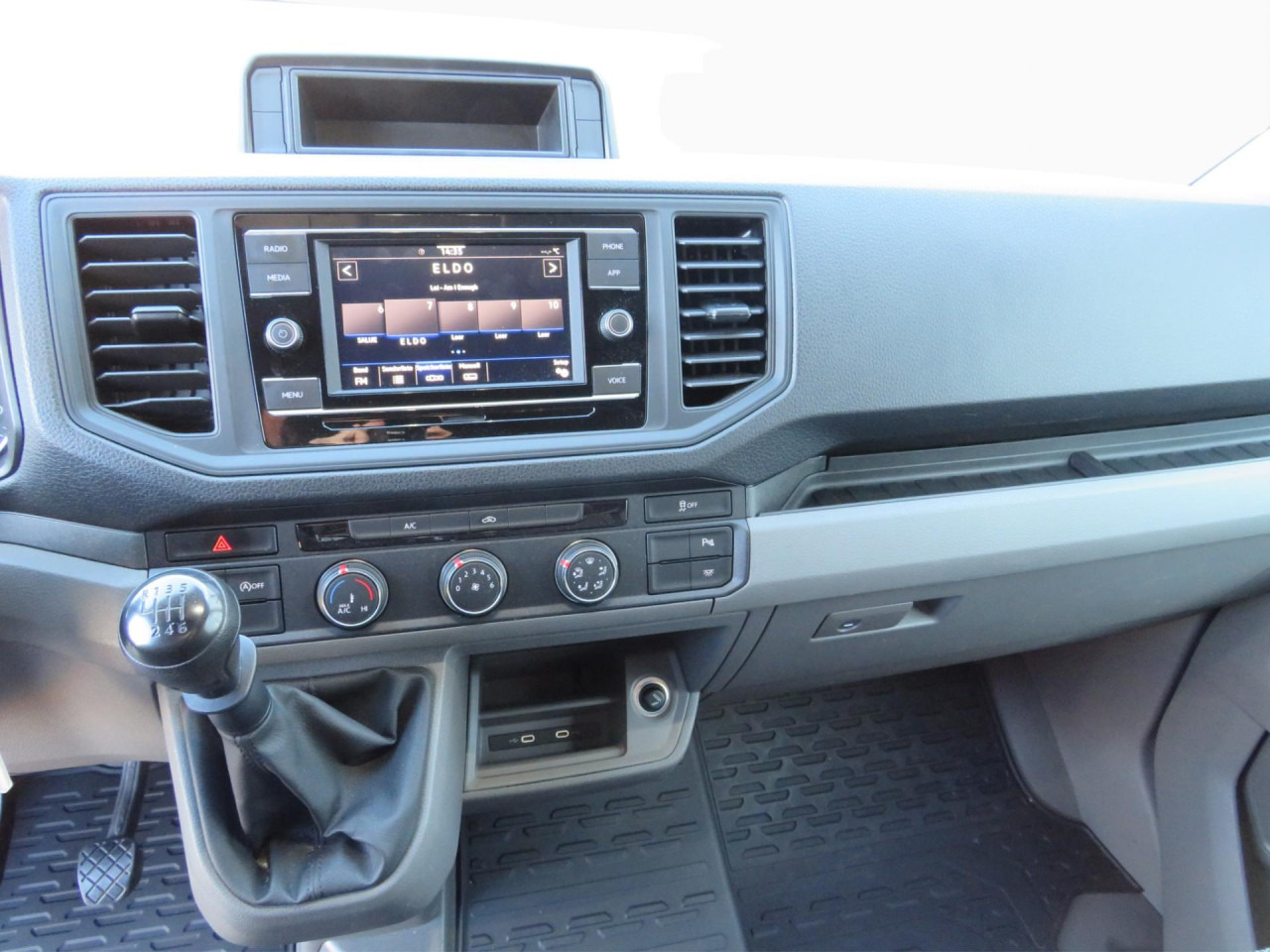 VOLKSWAGEN Crafter 35 L4H3 Kasten Klima AHK ZV - Panel van: picture 3 VOLKSWAGEN Crafter 35 L4H3 Kasten Klima AHK ZV - Panel van: picture 3