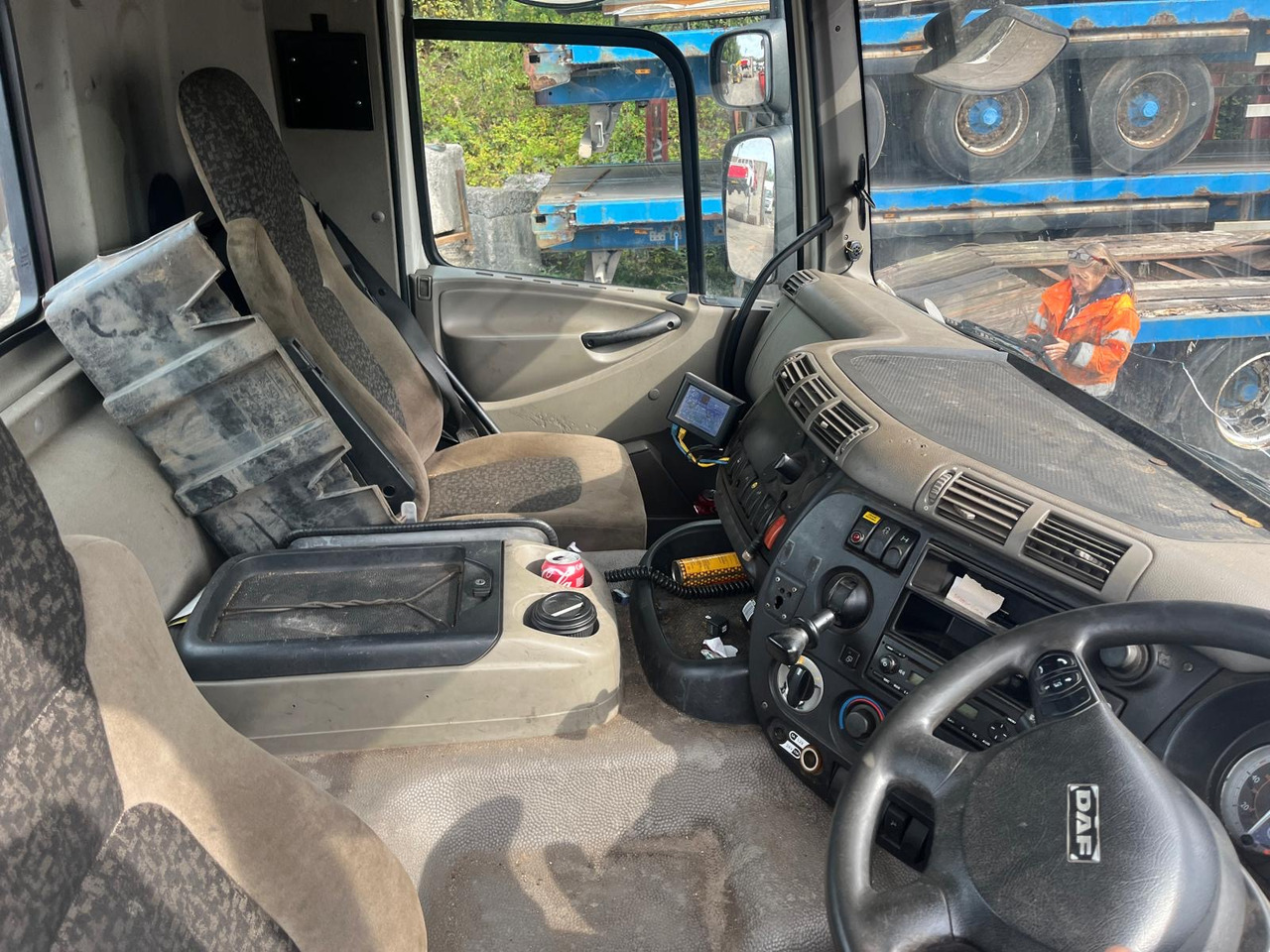 DAF 75 CF 310 - Dropside/ Flatbed truck: picture 5 DAF 75 CF 310 - Dropside/ Flatbed truck: picture 5