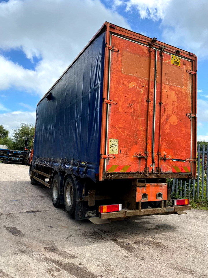 DAF 75CF 310 6X2 - Curtainsider truck: picture 3 DAF 75CF 310 6X2 - Curtainsider truck: picture 3