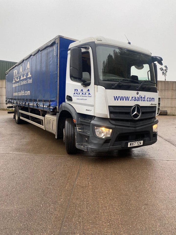Mercedes 1827 - Curtainsider truck: picture 2 Mercedes 1827 - Curtainsider truck: picture 2