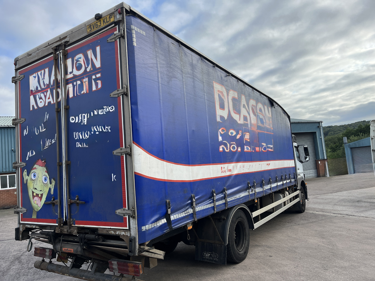 Mercedes Axor 1829 4x2 Curtain side - Curtainsider truck: picture 4 Mercedes Axor 1829 4x2 Curtain side - Curtainsider truck: picture 4