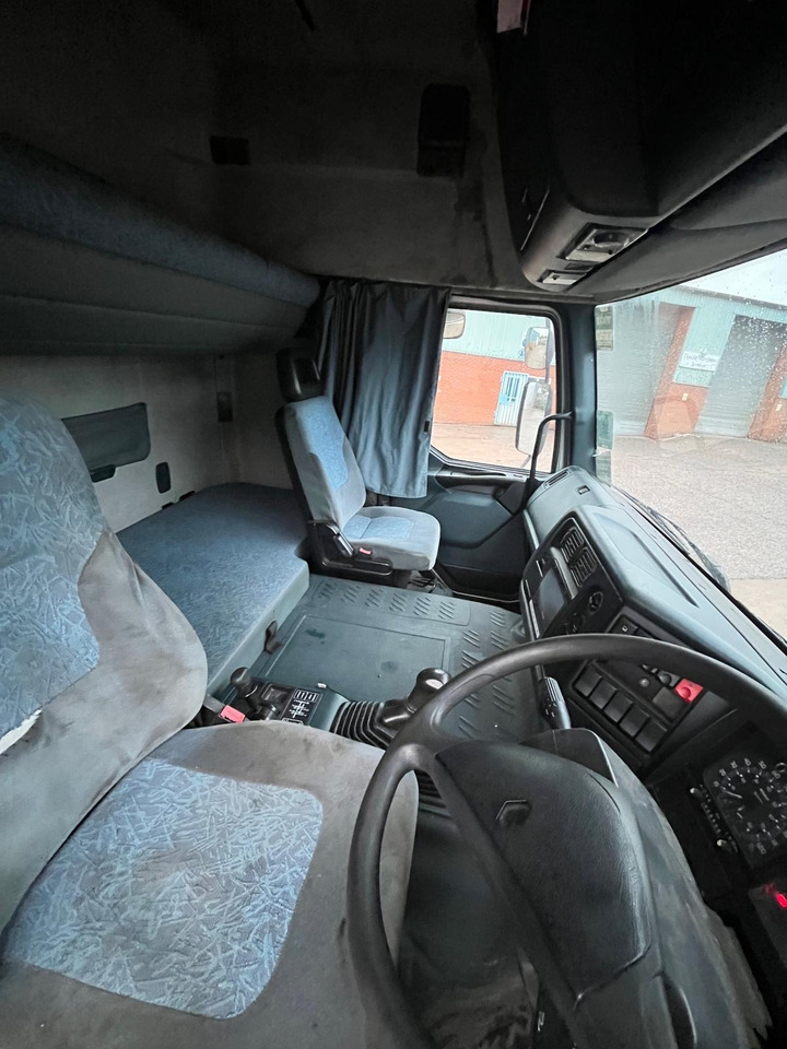 Renault Premium 385 - Tractor unit: picture 5 Renault Premium 385 - Tractor unit: picture 5