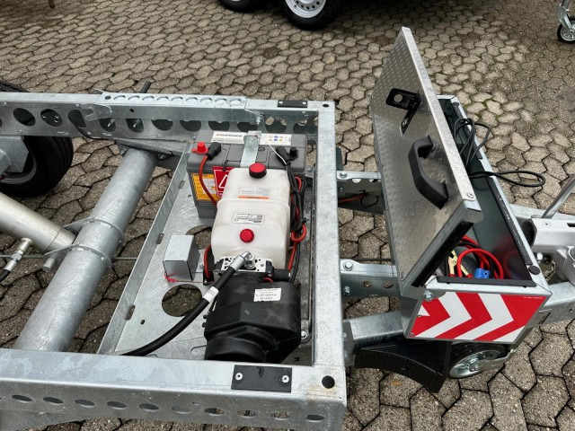 Brian James Cargo Tipper 2, Heckkipper 526-3116-35-2-12, 3100 x 1600 x 300 mm, 3,5 to. - Tipper trailer: picture 2 Brian James Cargo Tipper 2, Heckkipper 526-3116-35-2-12, 3100 x 1600 x 300 mm, 3,5 to. - Tipper trailer: picture 2