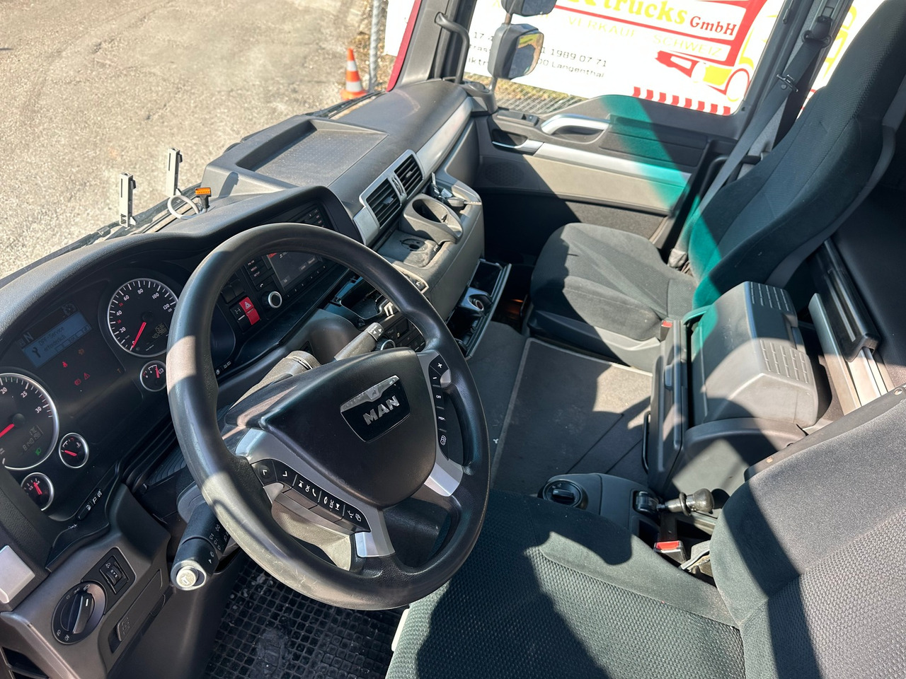 MAN TGL 12.290 4x2 Blache - Curtainsider truck: picture 3 MAN TGL 12.290 4x2 Blache - Curtainsider truck: picture 3