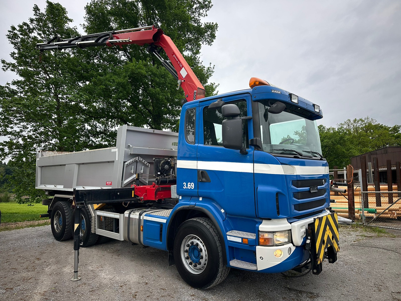 SCANIA G440 6x4 Kran+Kipper ORG-km 57.000 - Tipper, Crane truck: picture 3 SCANIA G440 6x4 Kran+Kipper ORG-km 57.000 - Tipper, Crane truck: picture 3