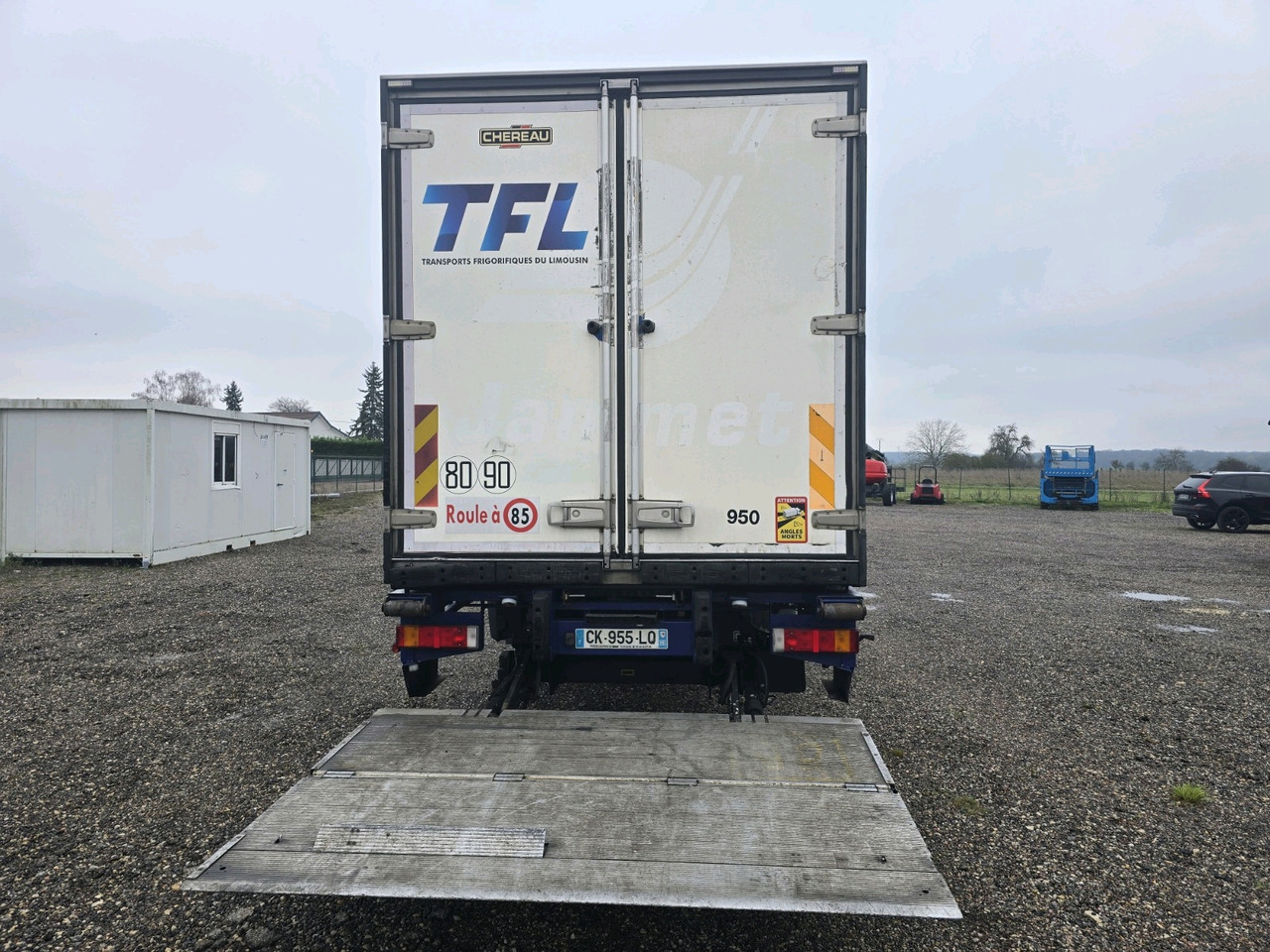 Refrigerator truck for transportation of meat DAF CF75.310: picture 12 Refrigerator truck for transportation of meat DAF CF75.310: picture 12
