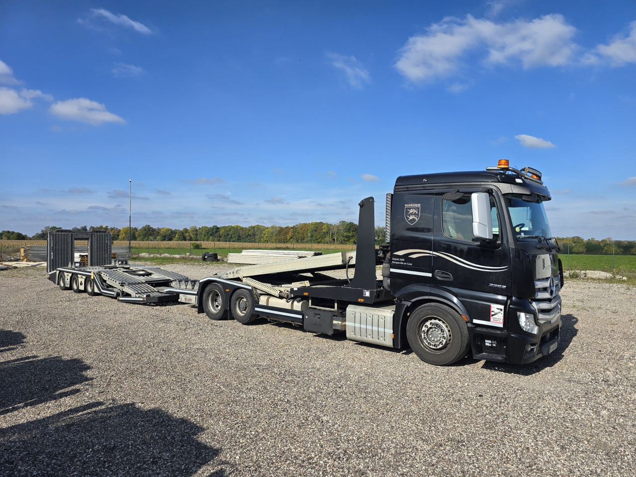 MERCEDES-BENZ 2353 - Autotransporter truck: picture 1 MERCEDES-BENZ 2353 - Autotransporter truck: picture 1