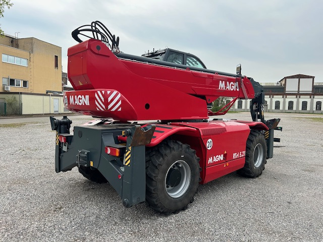 Magni RTH05 (RTH5.21) - Telescopic handler: picture 3 Magni RTH05 (RTH5.21) - Telescopic handler: picture 3
