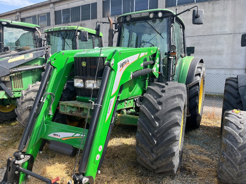 John Deere 6620 - Farm tractor: picture 3 John Deere 6620 - Farm tractor: picture 3