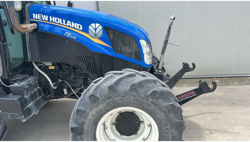 New Holland T 5.105 Smart Trax - Farm tractor: picture 2 New Holland T 5.105 Smart Trax - Farm tractor: picture 2