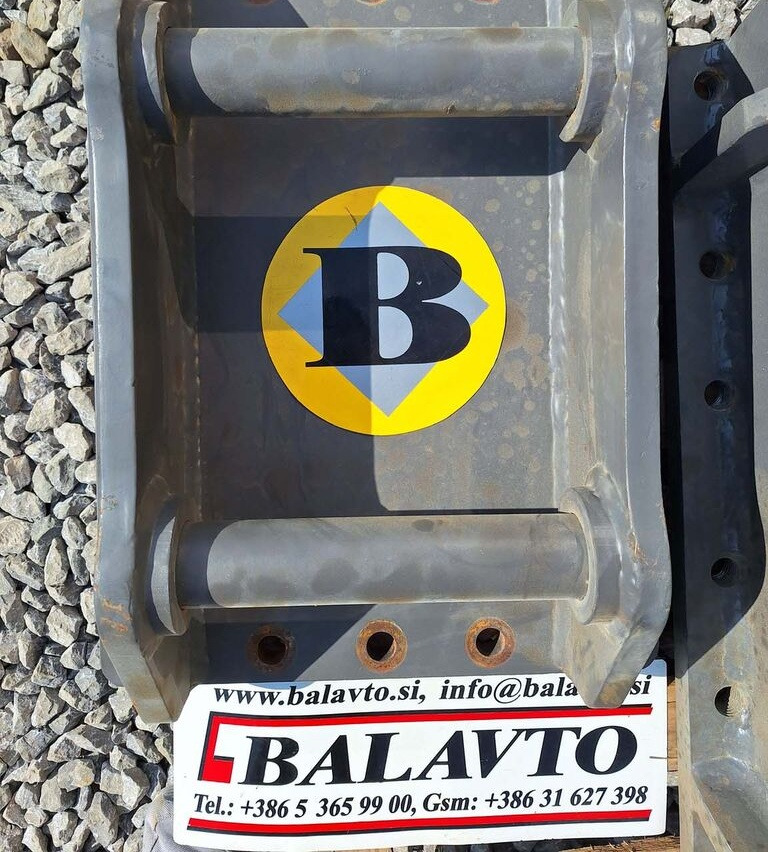 BAT attachment plate Martin for hydraulic breaker - Quick coupler: picture 3 BAT attachment plate Martin for hydraulic breaker - Quick coupler: picture 3