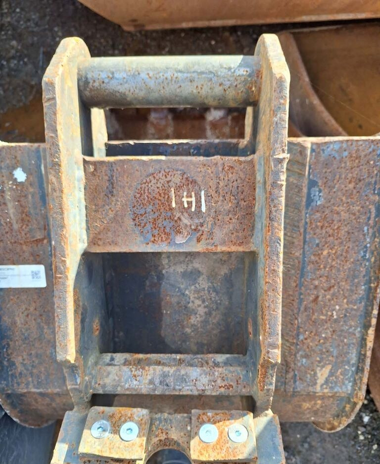 Digging bucket 600 mm VTN - Excavator bucket: picture 4 Digging bucket 600 mm VTN - Excavator bucket: picture 4