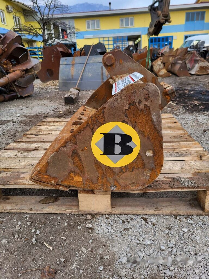 Ditch cleaning bucket 1400 mm VTN for 8-11 ton excavators - Excavator bucket for Excavator: picture 2 Ditch cleaning bucket 1400 mm VTN for 8-11 ton excavators - Excavator bucket for Excavator: picture 2