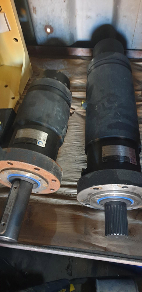 HKS DA--H 80 360º for PUTZMEISTER SPM 500 ESK1602791  for Putzmeister SPM 500 roadheader - Hydraulic motor: picture 2 HKS DA--H 80 360º for PUTZMEISTER SPM 500 ESK1602791  for Putzmeister SPM 500 roadheader - Hydraulic motor: picture 2