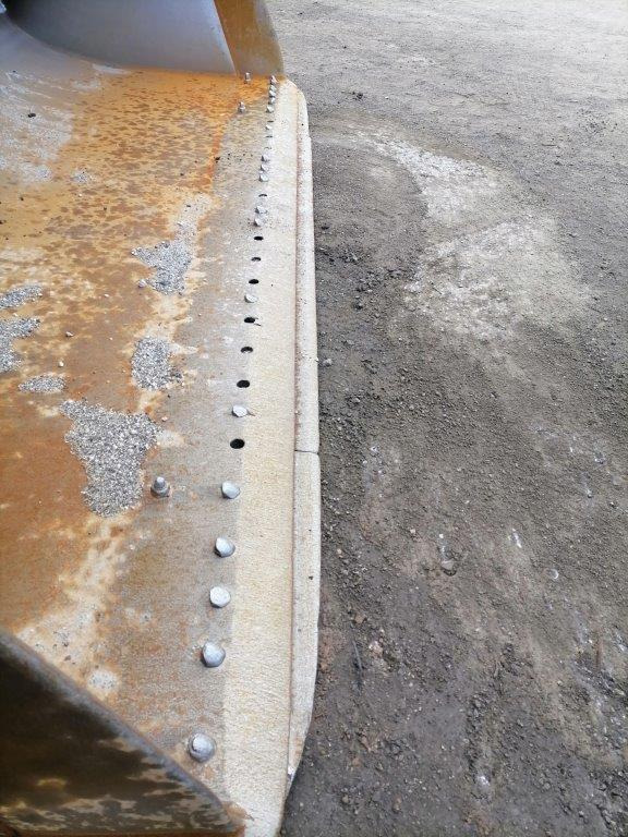 Loader bucket for Wheel loader VOLVO loader bucket 2800 mm: picture 6