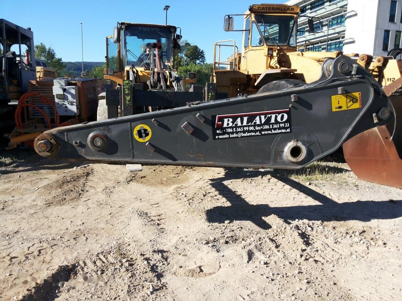 Boom for Excavator Volvo 2,55 m dipper arm: picture 8