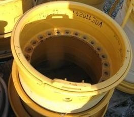 Volvo 25x22x3 wheel rim for tyres 26.5R25 - Rim: picture 1 Volvo 25x22x3 wheel rim for tyres 26.5R25 - Rim: picture 1