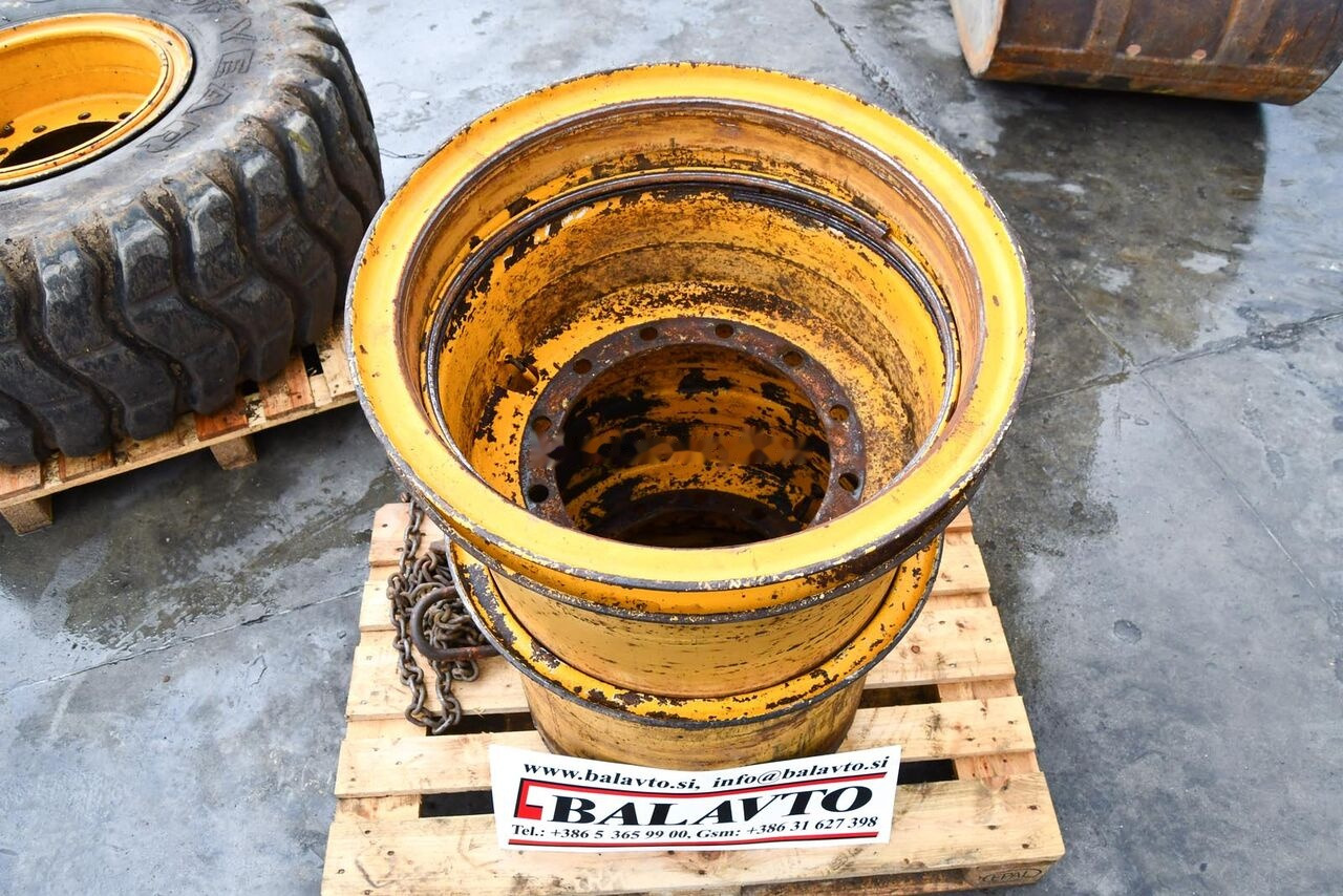 Volvo 4400, 6300, L90, L90B, L70 - Rim: picture 1 Volvo 4400, 6300, L90, L90B, L70 - Rim: picture 1