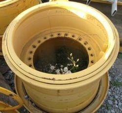 Volvo L220D, L220E, L220F 27x29x3 for tyre 875/65R29 - Rim: picture 1 Volvo L220D, L220E, L220F 27x29x3 for tyre 875/65R29 - Rim: picture 1