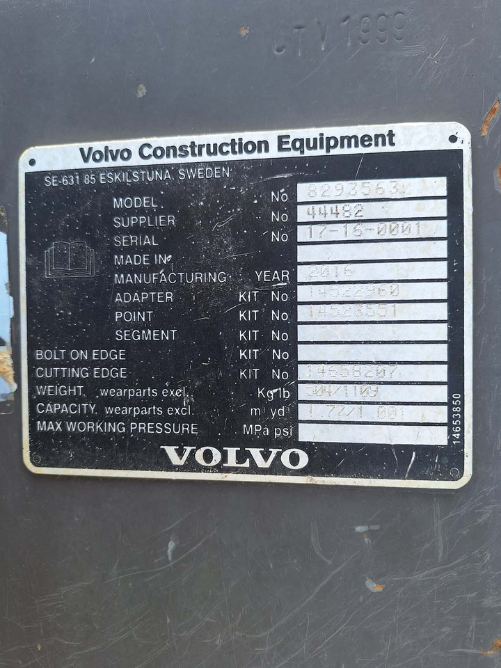Volvo digging bucket 1100 mm - Excavator bucket: picture 4 Volvo digging bucket 1100 mm - Excavator bucket: picture 4