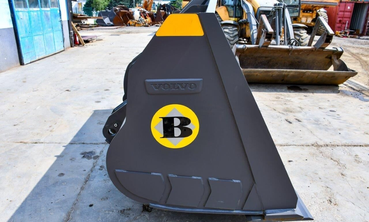 Volvo loader bucket 2800 mm for Volvo wheel loaders - Loader bucket: picture 4 Volvo loader bucket 2800 mm for Volvo wheel loaders - Loader bucket: picture 4