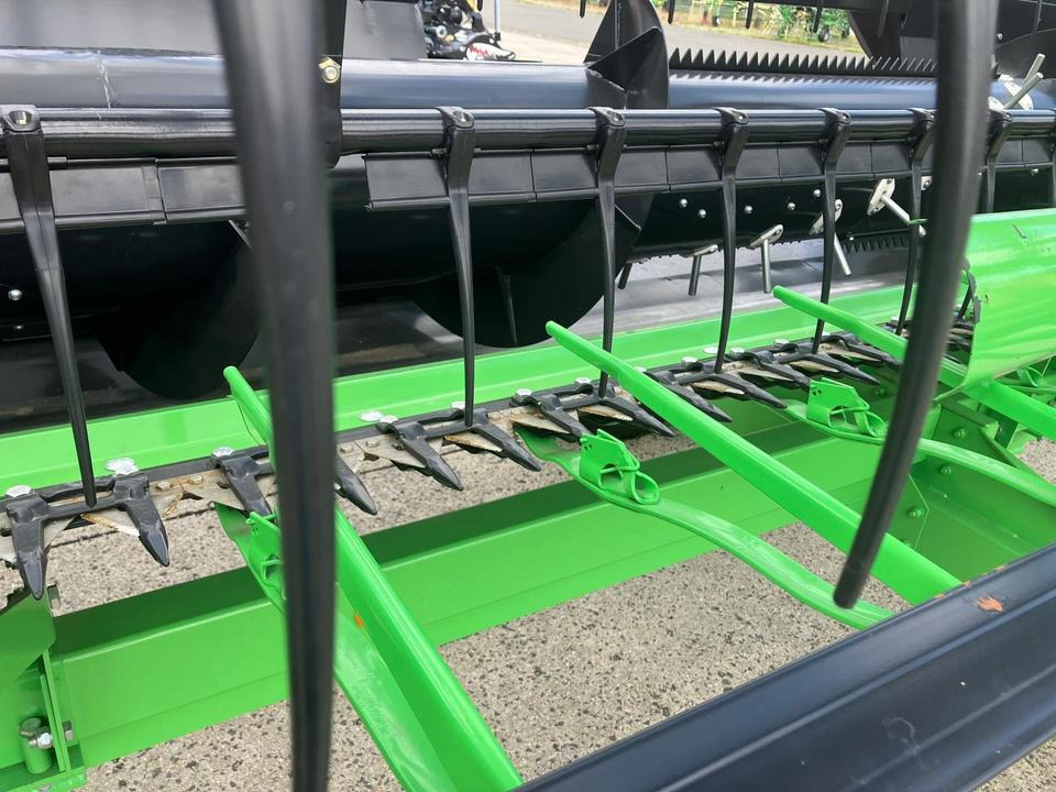 Deutz Fahr Schneidwerk DH540A inkl Schneidwerkwagen Mähdrescher - Grain header: picture 3 Deutz Fahr Schneidwerk DH540A inkl Schneidwerkwagen Mähdrescher - Grain header: picture 3